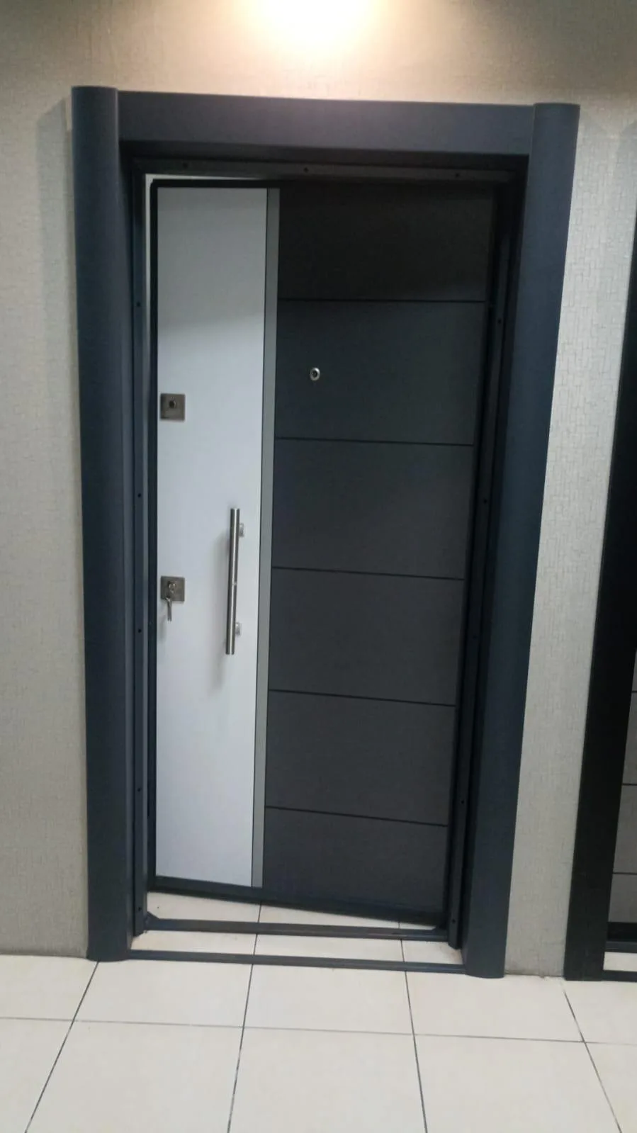 laminox — Daire Çelik Kapıları çelik kapı — görsel 1